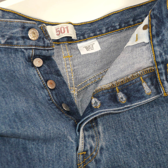 Levis 501 Vintage Button Fly Distressed Jean W36 - Picture 9 of 9